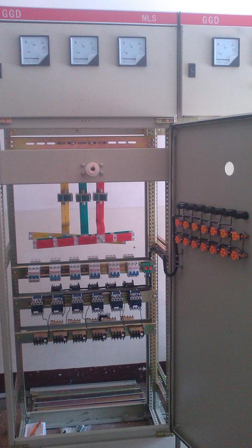 高低压配电箱安装设备图
