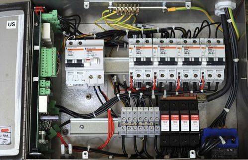 PGL低压配电箱部件的相关图片